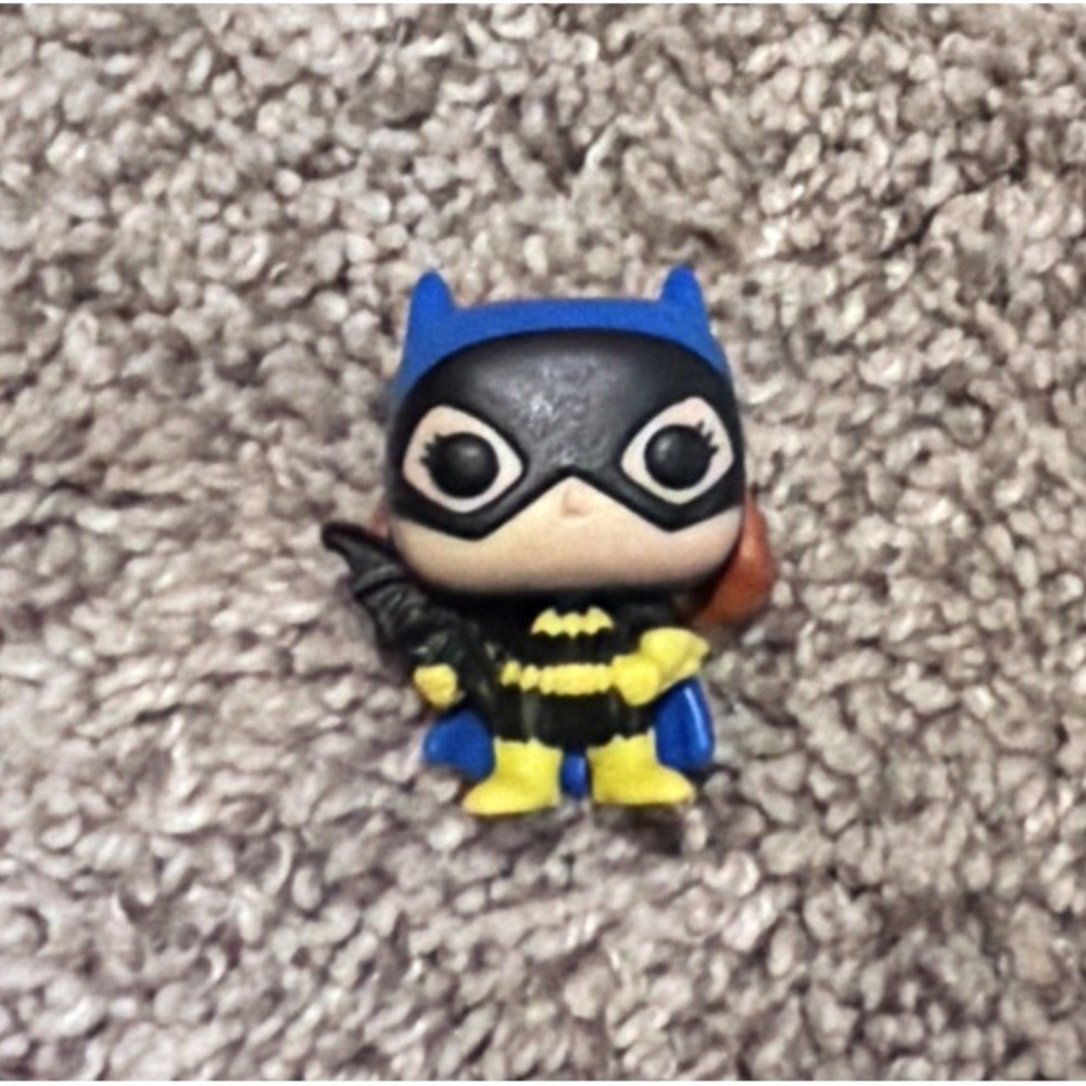 DC Heroes Funko POP! - Batgirl Mini Figure - Kinder Joy - SHIPS IN BOX!!